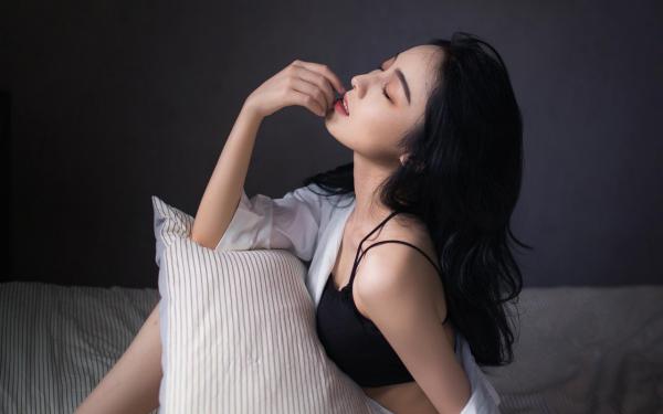 《陆离叶婉》被算计惨死后，她只想进庵堂吃斋大结局免费阅读