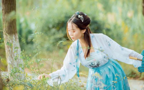 主角是从攻略校花妈妈开始,成为全民男神的小说 《陆阳余弦》 全文在线阅读