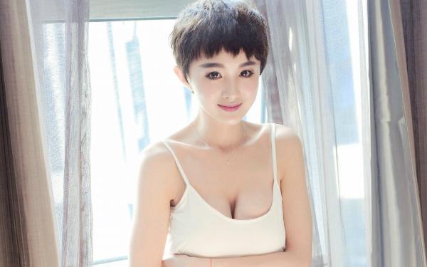 《张宁李婉玲》乱世兵王:红颜江山我全都要免费试读