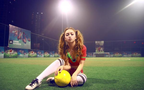 《顾念晚傅云霄》他在炽夜里追晚风全部章节目录